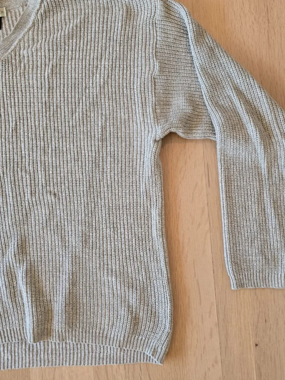 G.H. Bass Men's Large Vintage 100% Cotton Ribbed V-Neck Beige Knit Sweater